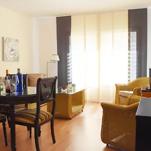 encinas-home-bonito-apartamento-de-dos-dormitorios.hotelsinnerja.org/